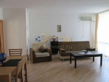 Спокойная трехкомнатная квартира на продажу в Солнечном берегу, Болгария