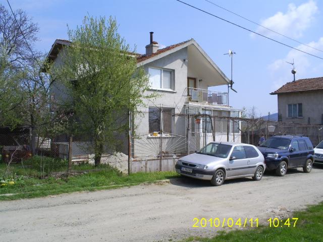 Маленький домик с большим дворным местом на продажу, Созополь, Болгария