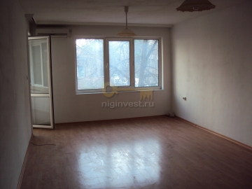 Тристаен апартамент в Бургас, България